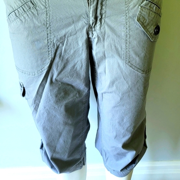DKNY Jeans Capri Cargo Pants Size 10 - Picture 4 of 11